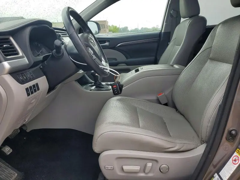 2015 TOYOTA HIGHLANDER LIMITED PLATINUM  