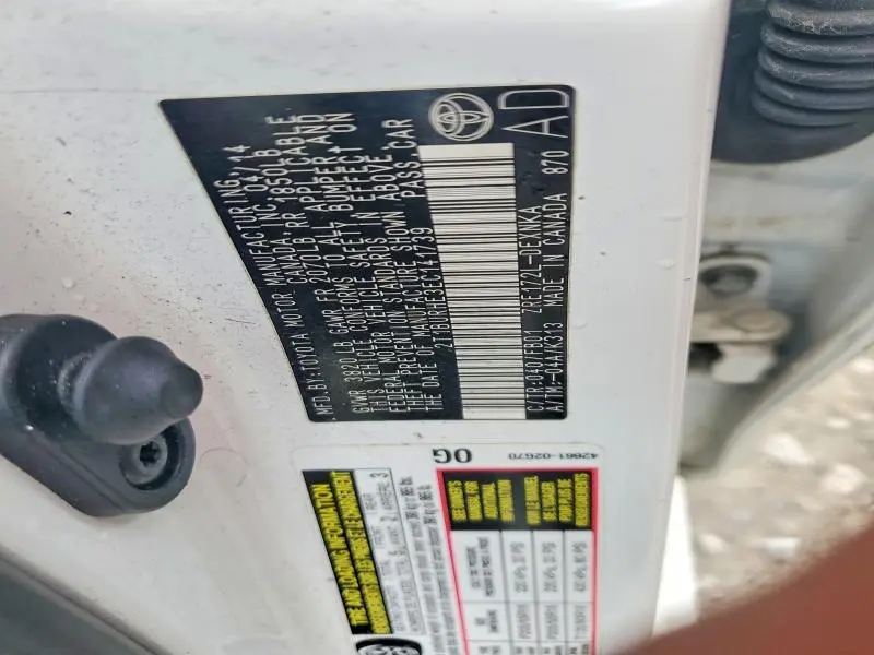 2014 TOYOTA COROLLA LE  