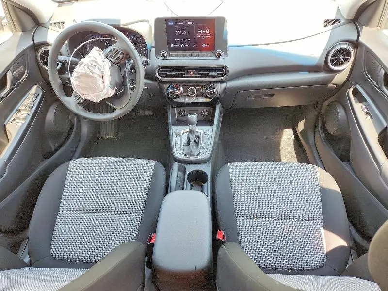 2022 HYUNDAI KONA SE  