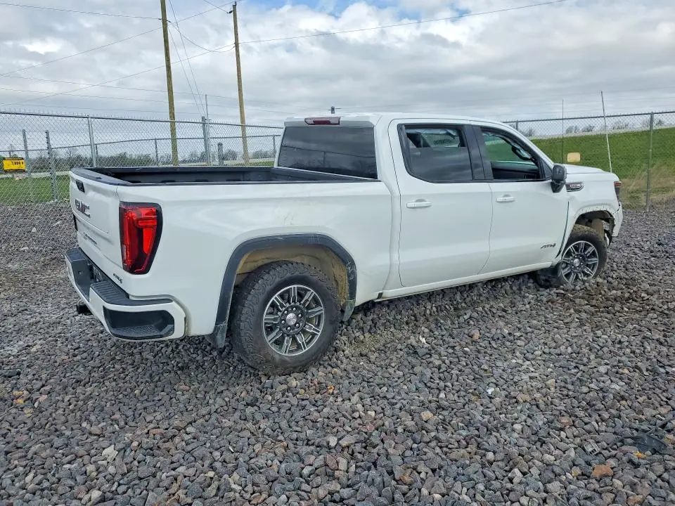 2025 GMC SIERRA K1500 AT4  