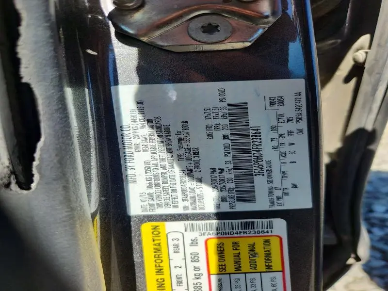2015 FORD FUSION SE  