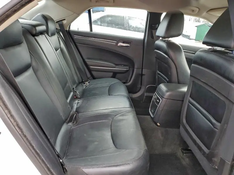 2015 CHRYSLER 300 LIMITED  