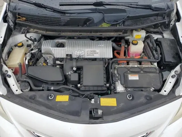 2013 TOYOTA PRIUS V   
