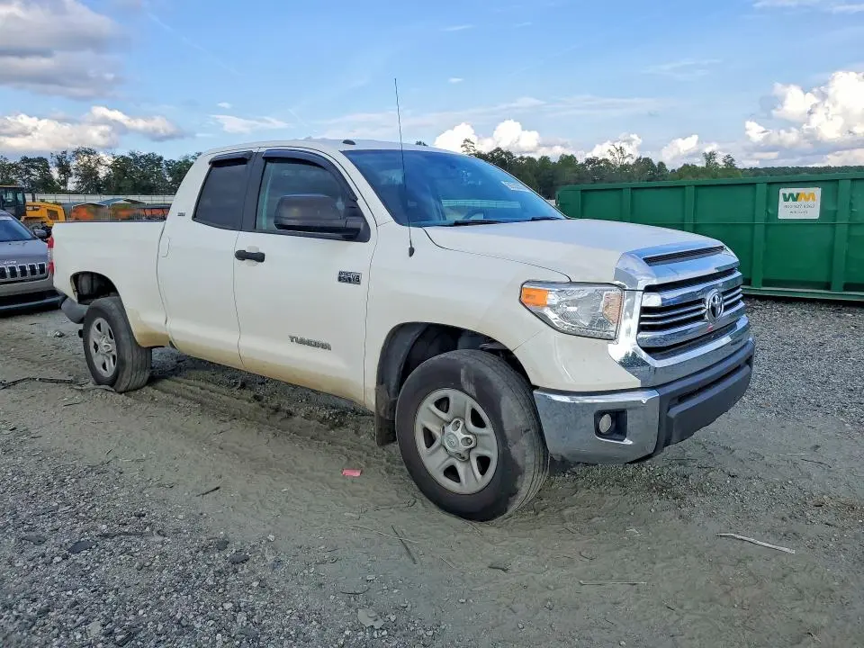 2017 TOYOTA TUNDRA SR5  