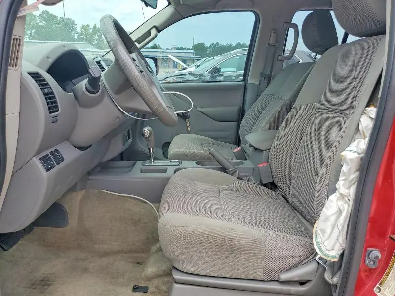 2015 NISSAN FRONTIER SV  