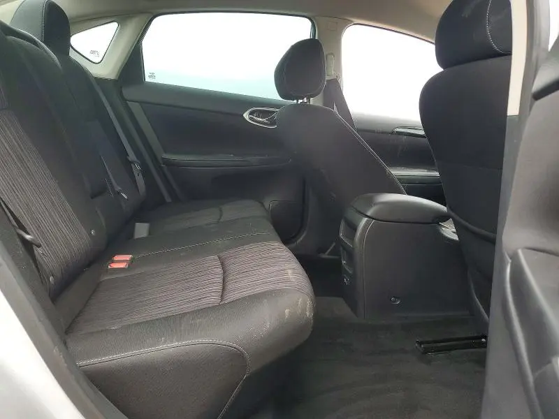 2019 NISSAN SENTRA SV  