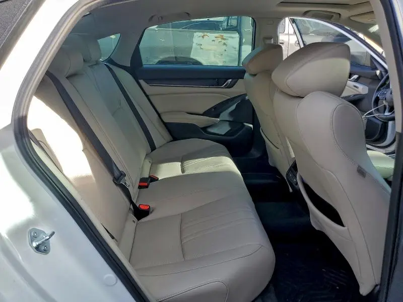 2022 HONDA ACCORD TOURING HYBRID  