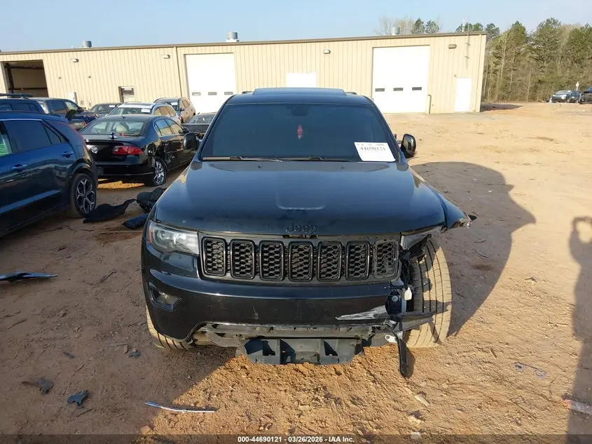 2017 JEEP GRAND CHEROKEE ALTITUDE 4X2
