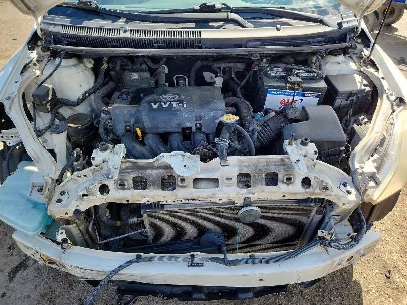 2010 TOYOTA YARIS BASE  