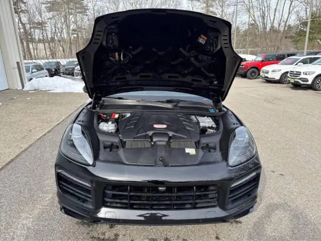 2022 PORSCHE CAYENNE GTS COUPE  