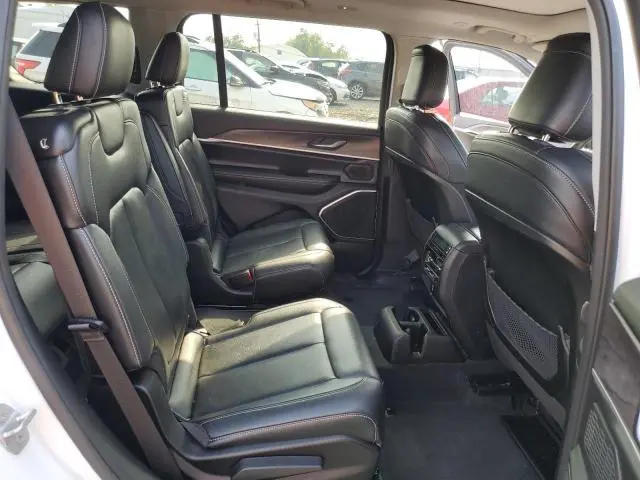 2022 JEEP GRAND CHEROKEE L LIMITED  