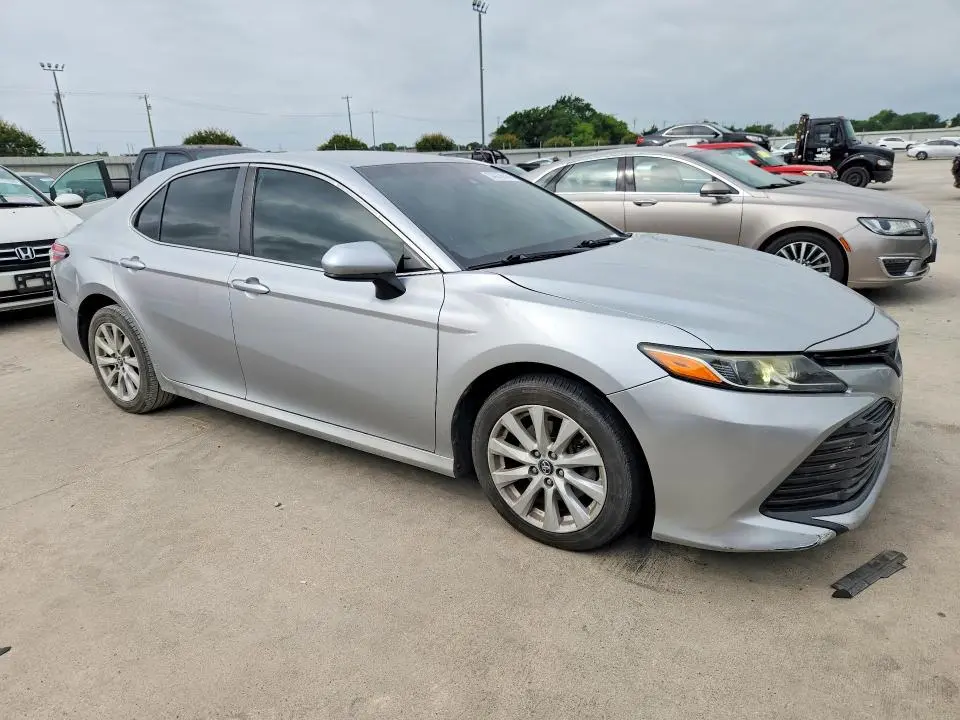 2018 TOYOTA CAMRY LE  