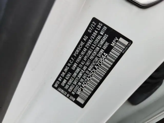 2013 PORSCHE CAYENNE GTS  