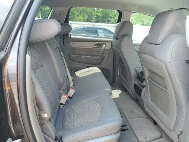 2013 CHEVROLET TRAVERSE LS  