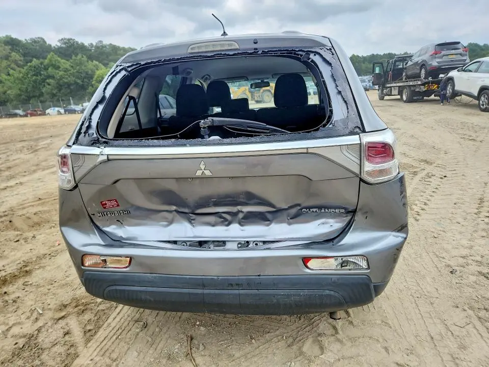 2014 MITSUBISHI OUTLANDER SE  
