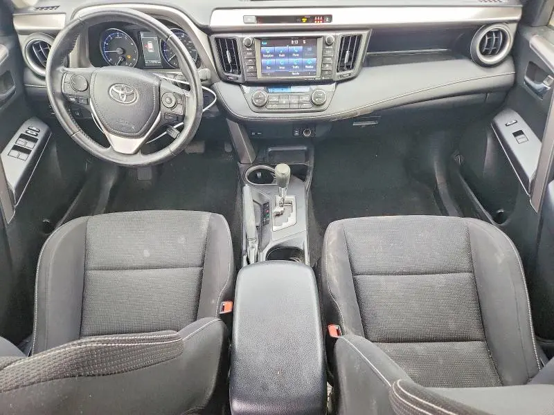 2017 TOYOTA RAV4 XLE  