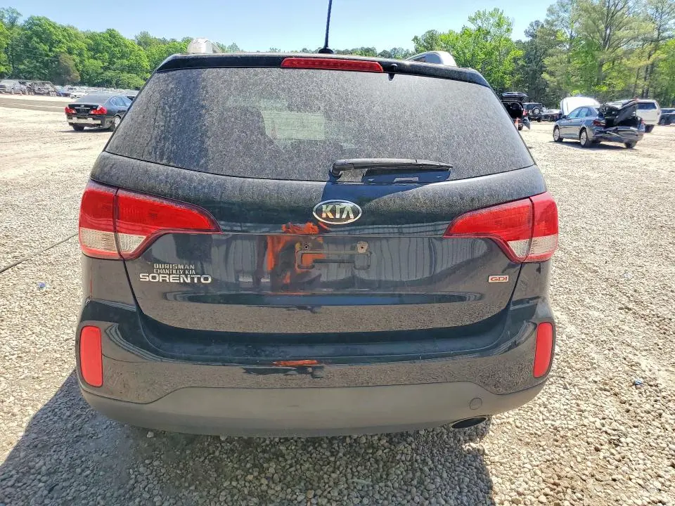 2015 KIA SORENTO LX  