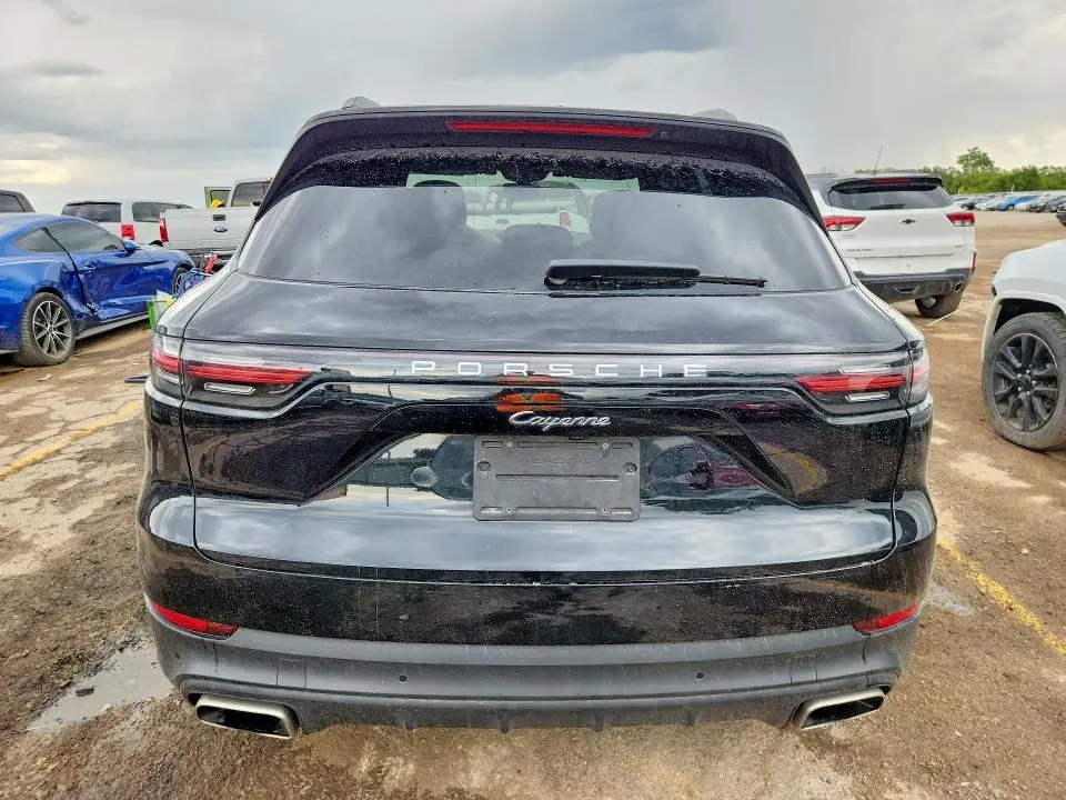 2021 PORSCHE CAYENNE   