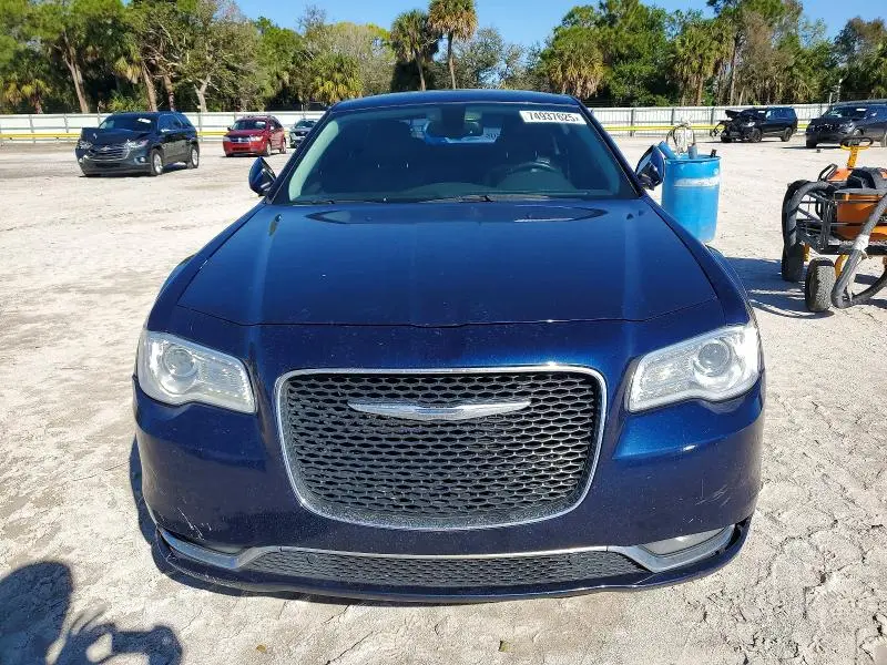 2015 CHRYSLER 300 LIMITED  