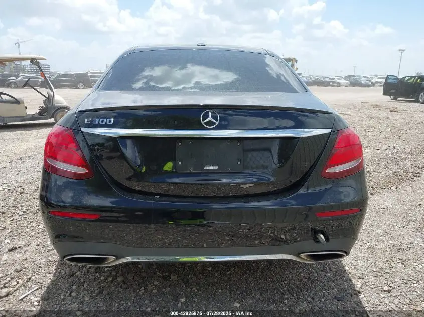 2017 MERCEDES-BENZ E 300  