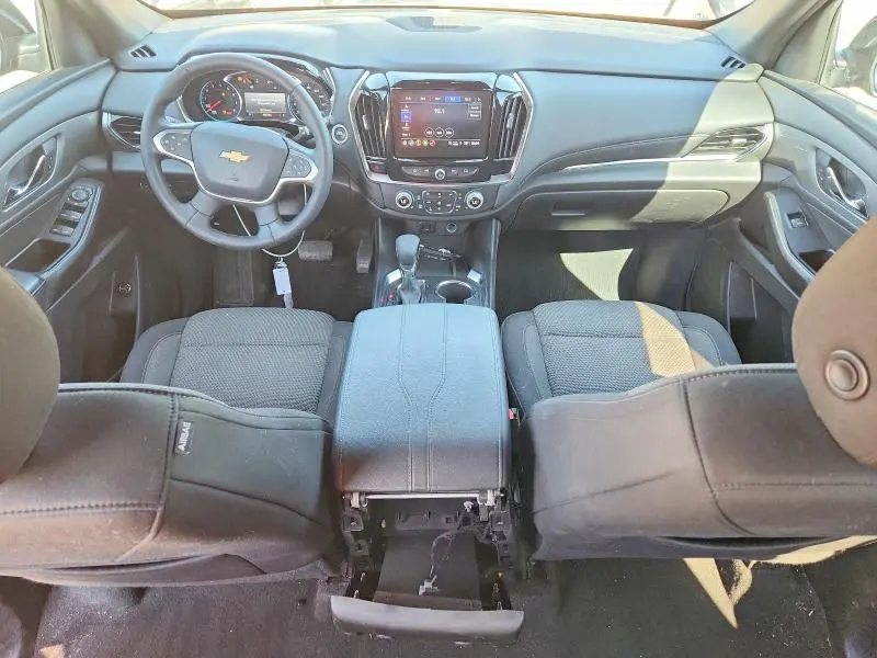 2023 CHEVROLET TRAVERSE LT  