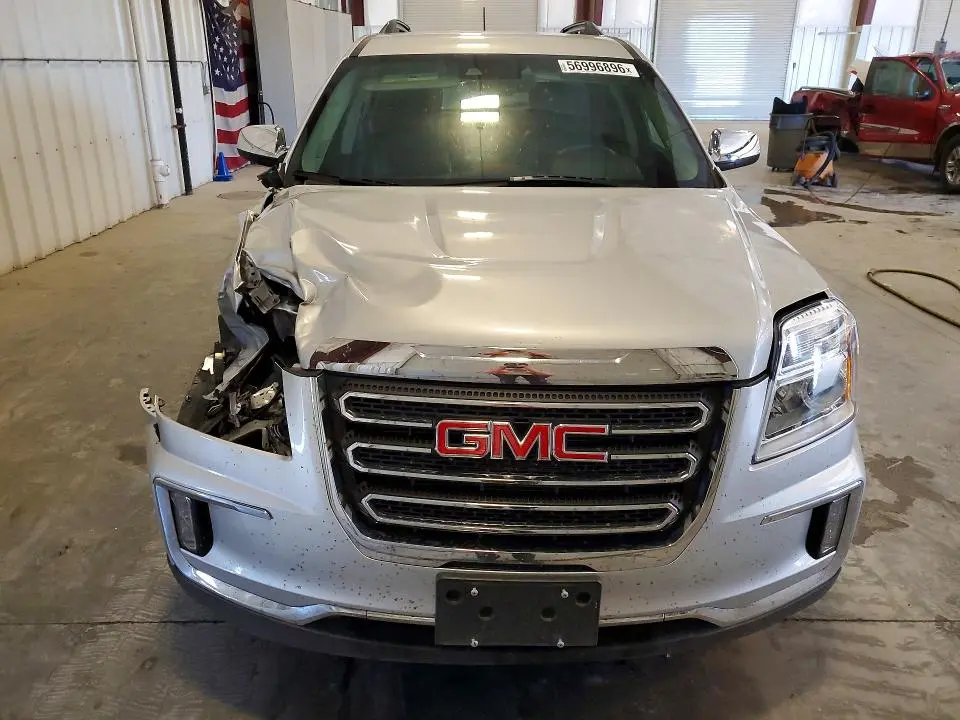 2017 GMC TERRAIN SLT  