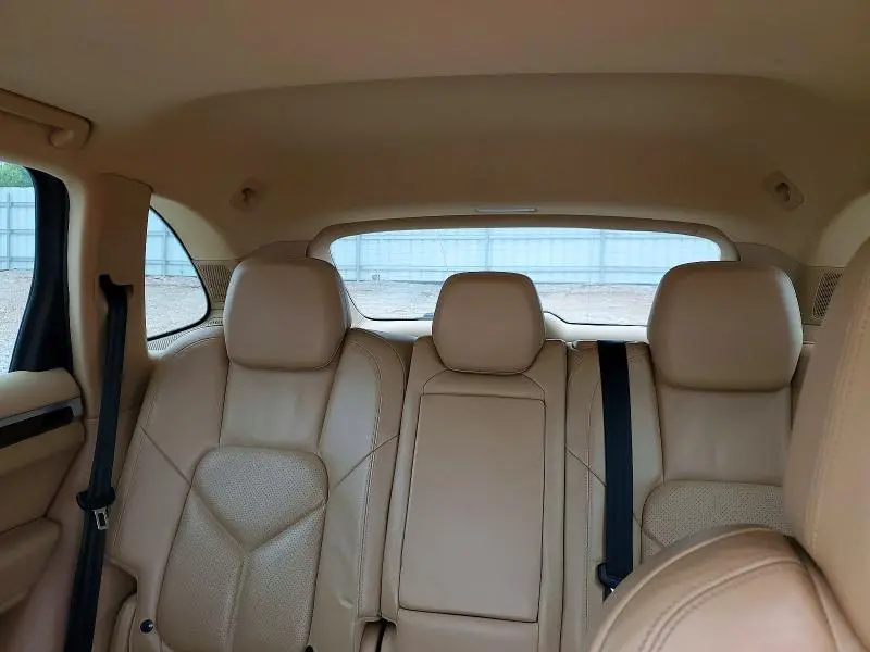 2012 PORSCHE CAYENNE   