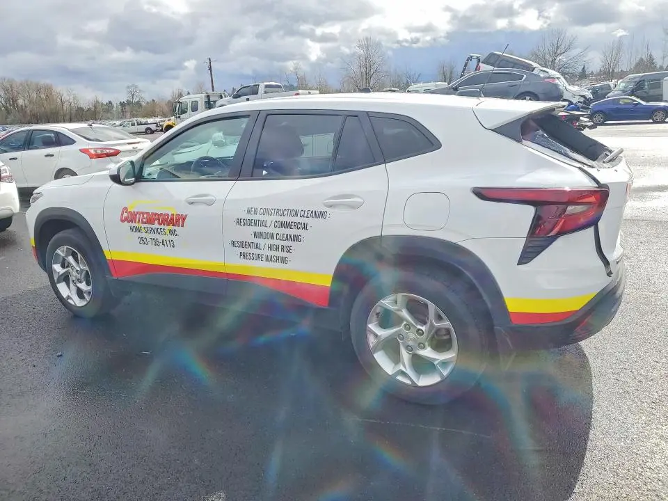 2024 CHEVROLET TRAX LS  