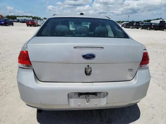 2010 FORD FOCUS SE  