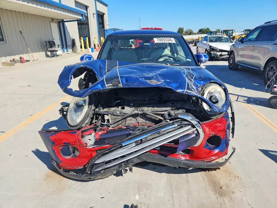 2014 MINI COOPER   