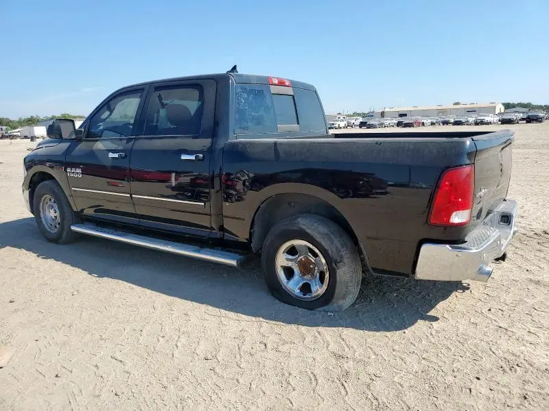 2015 RAM 1500 SLT