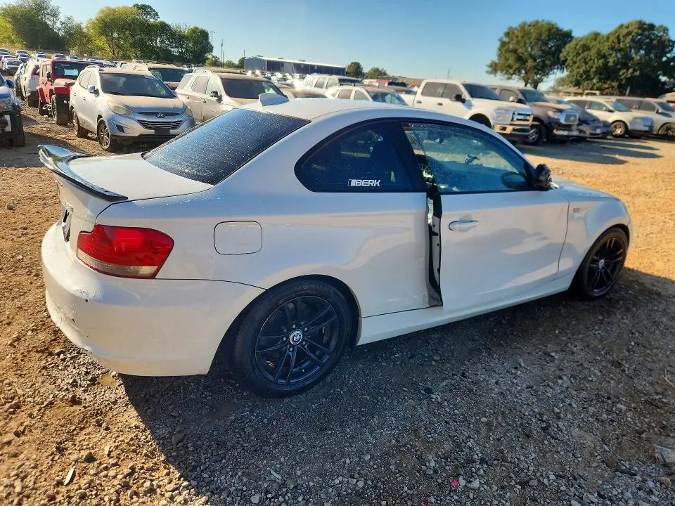 2010 BMW 128 I  