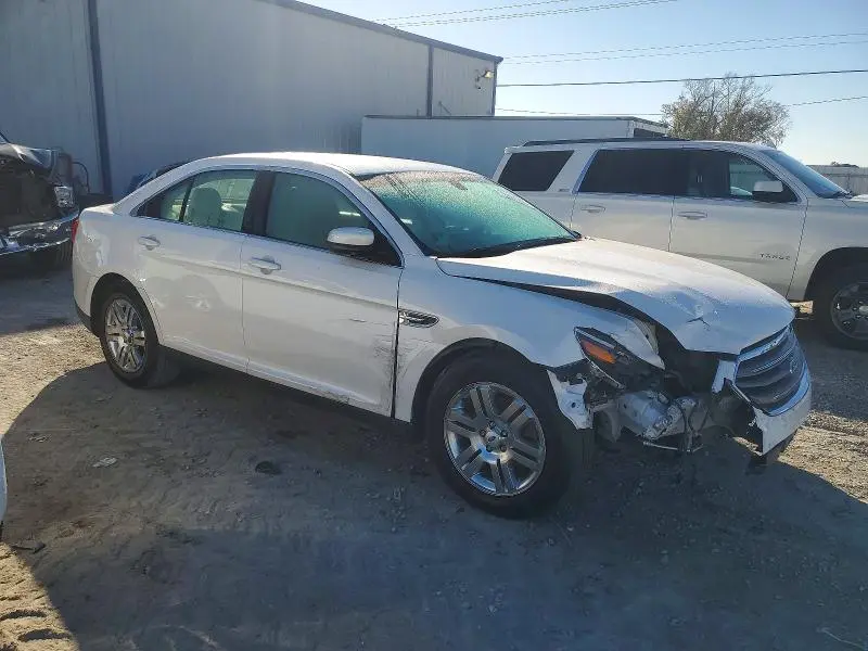 2018 FORD TAURUS SEL  