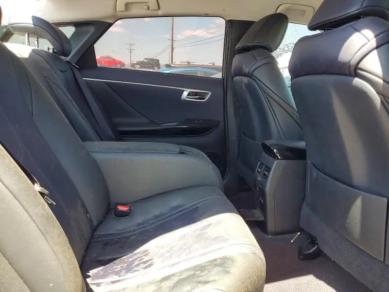 2019 TOYOTA MIRAI BASE  