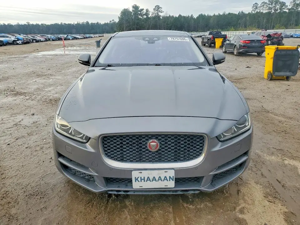 2017 JAGUAR XE PREMIUM  