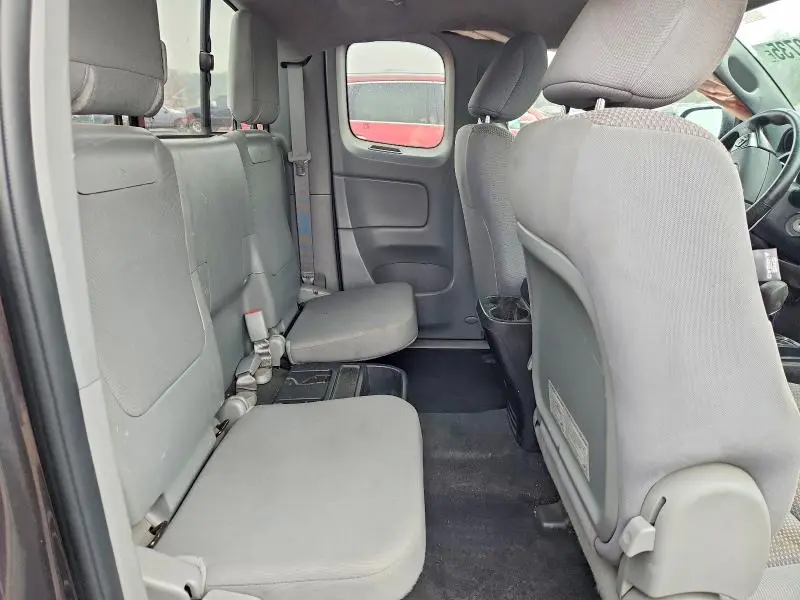 2015 TOYOTA TACOMA BASE  