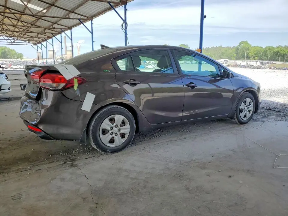 2018 KIA FORTE LX  