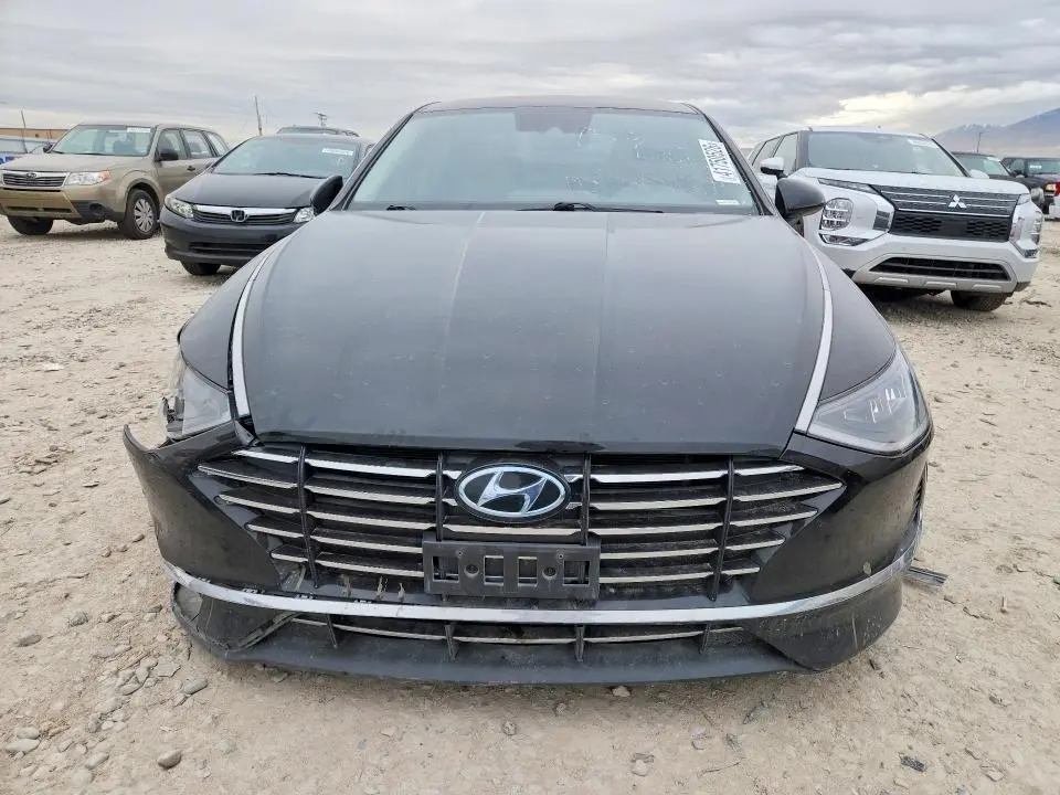 2020 HYUNDAI SONATA SE  