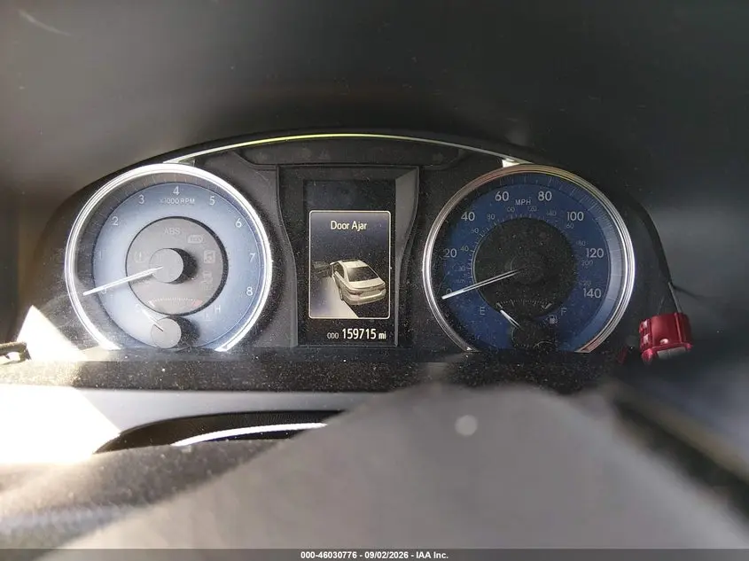 2016 TOYOTA CAMRY LE
