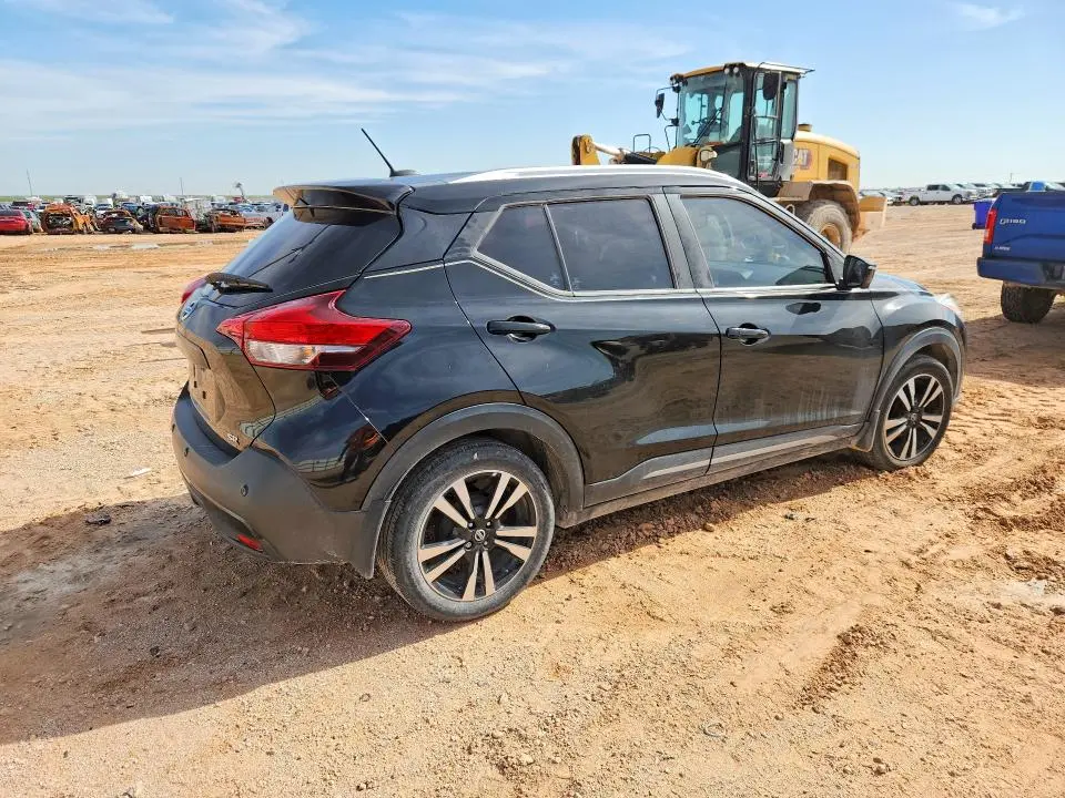 2020 NISSAN KICKS SR  