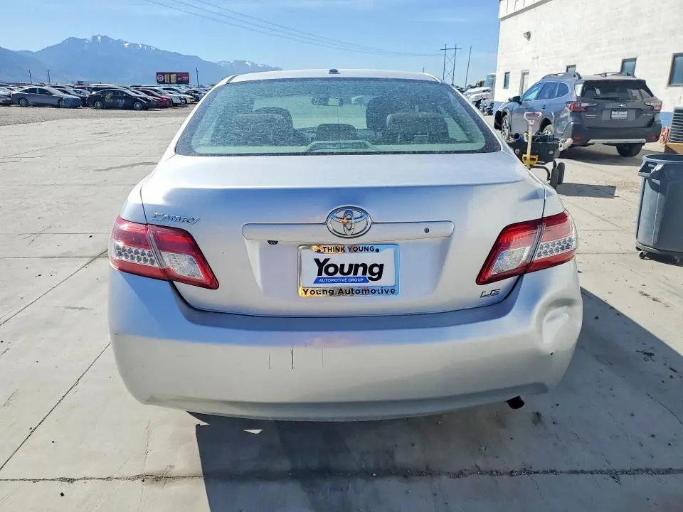 2010 TOYOTA CAMRY LE  