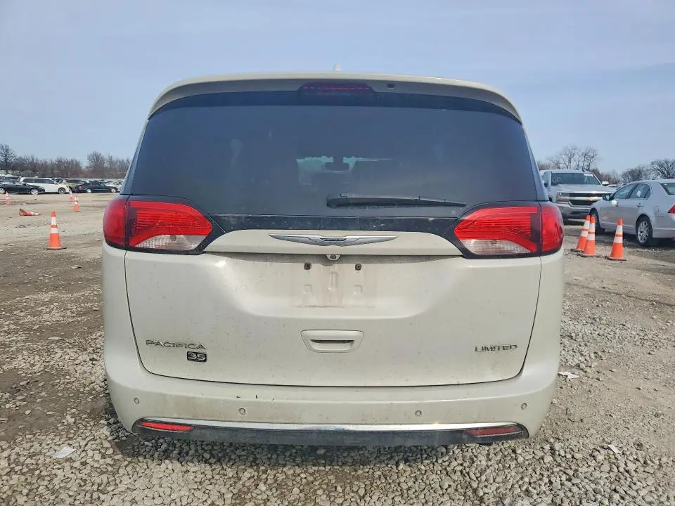 2020 CHRYSLER PACIFICA   