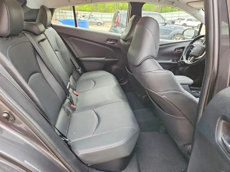 2017 TOYOTA PRIUS FOUR TOURING  