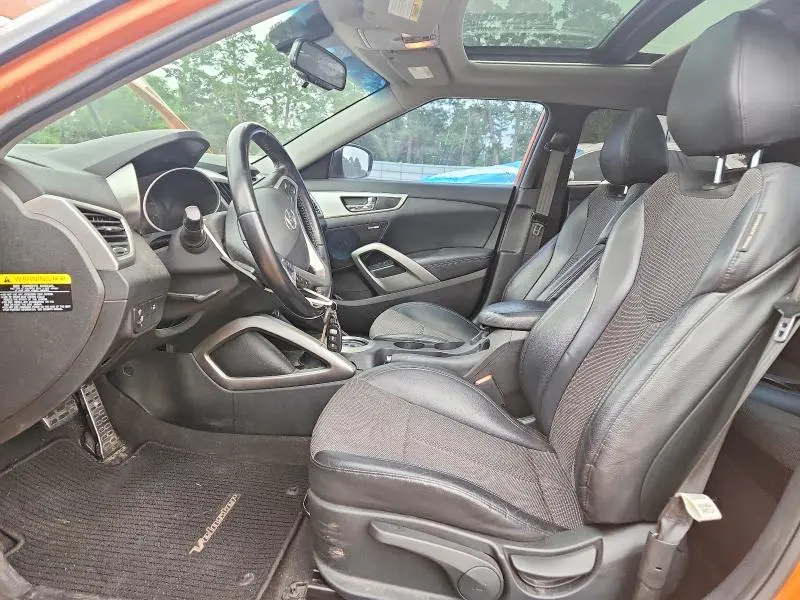 2015 HYUNDAI VELOSTER BASE  