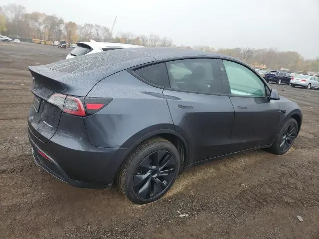 2025 TESLA MODEL Y   