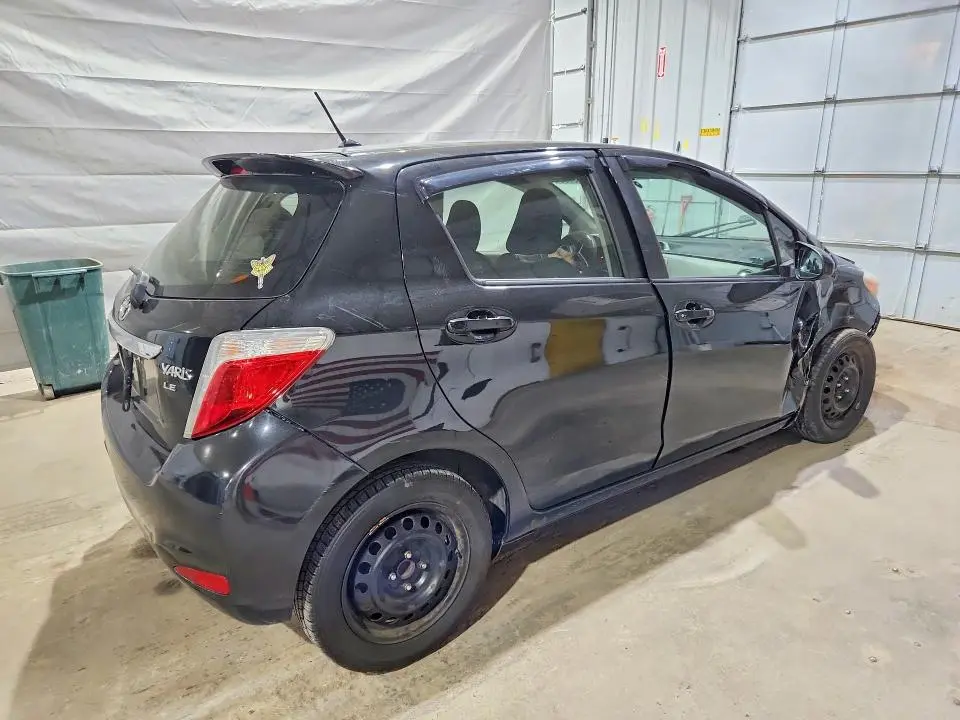2012 TOYOTA YARIS 5-DOOR LE  