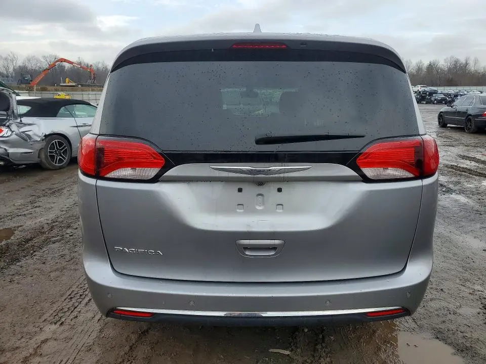 2017 CHRYSLER PACIFICA TOURING L  