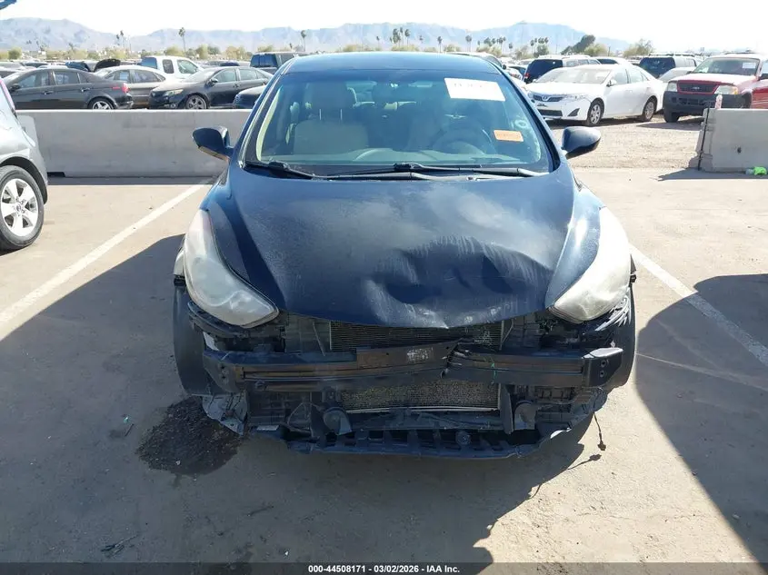 2013 HYUNDAI ELANTRA GLS