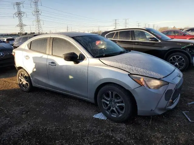 2019 TOYOTA YARIS L  