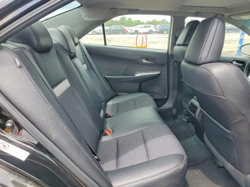 2014 TOYOTA CAMRY SE  